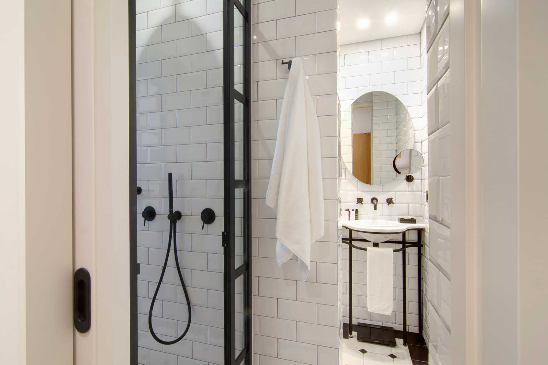 peer room jemelle athens coco mat 5